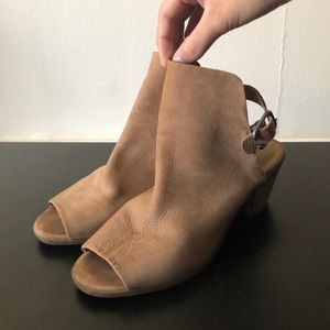 Suede lucky brand open toe booties